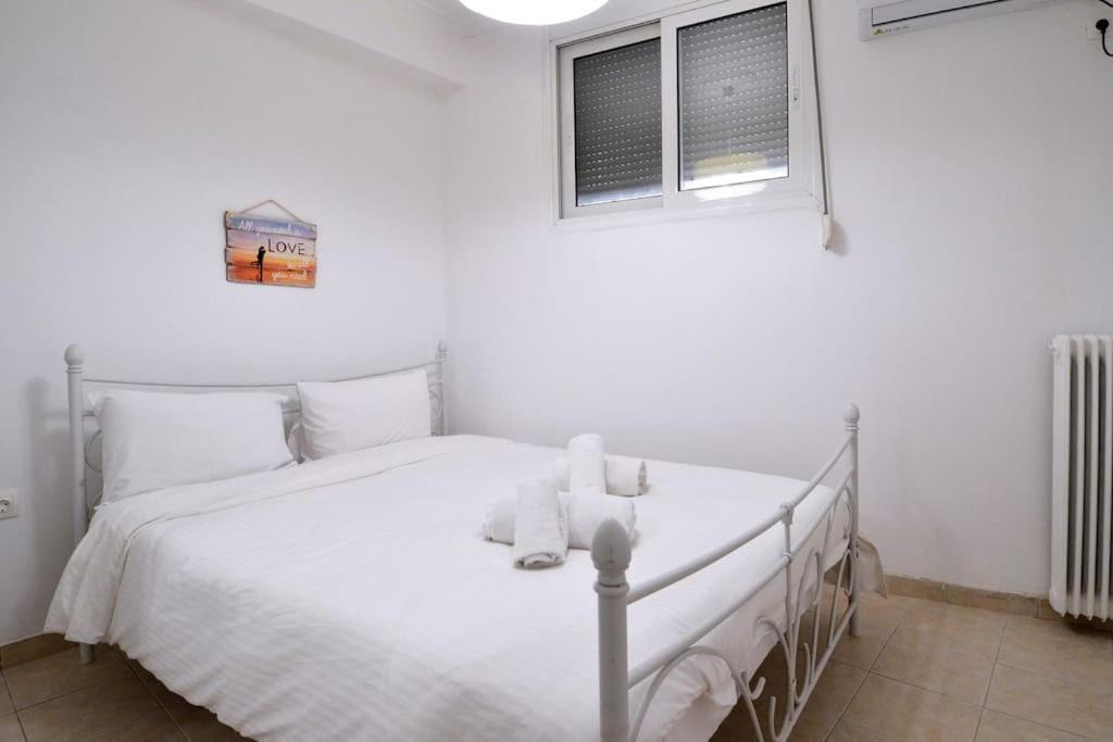 Minimal Apartment At The Foot Of The Odeon Of ... Atena Exterior foto